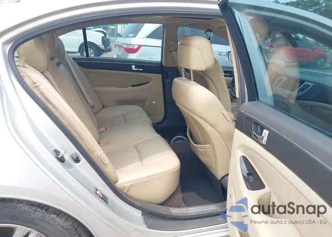 KMHGC4DE4BU121432: 42410620