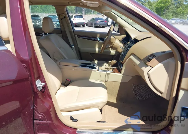 WDDGF81X98F044942: 42410693