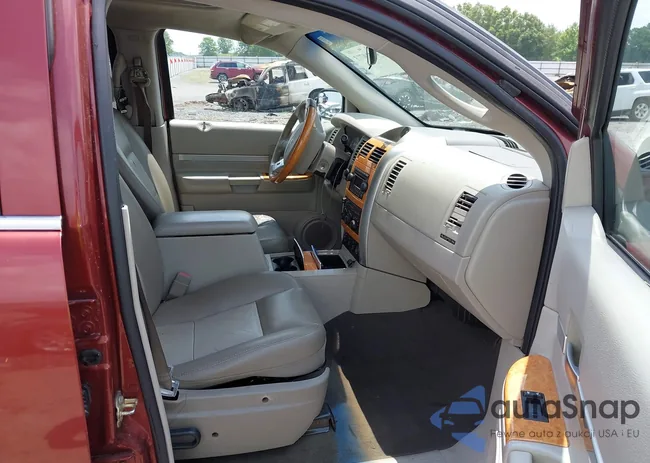 1A8HW58P27F508616: 42410713