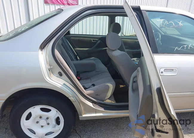 4T1BG22K9YU714823: 42410805