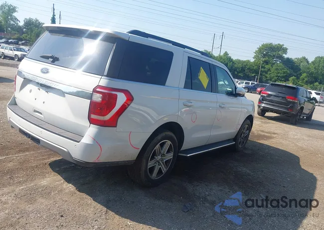 1FMJU1JT2KEA68132: 42411871