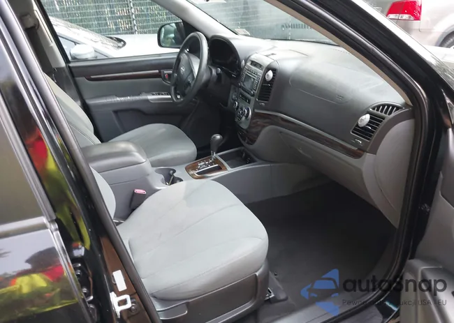 5XYZG3AB1BG056045: 42412041