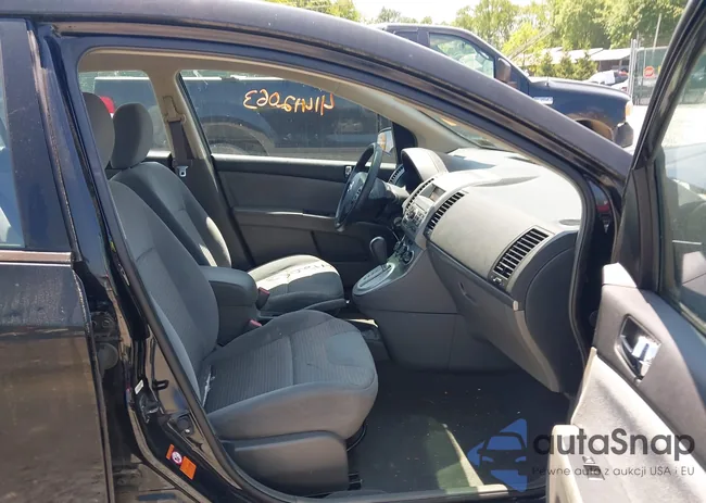 3N1AB61EX8L647776: 42412063