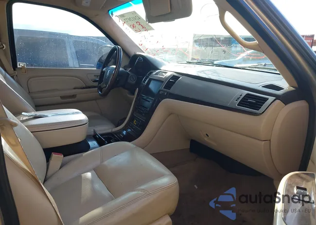 1GYFK63897R138158: 42412072