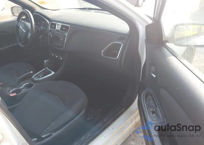 1C3CCBAB2DN646993: 42412106