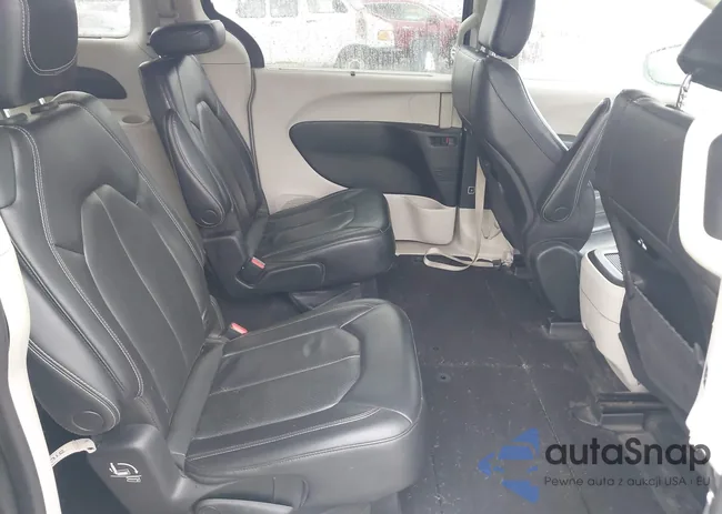 2C4RC1BG9NR142830: 42412136