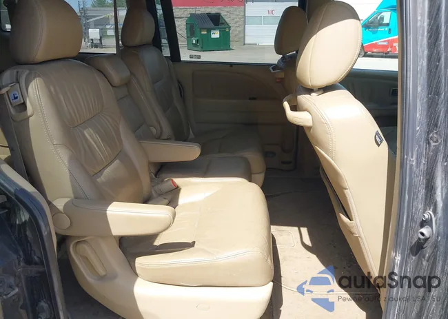 5FNRL38999B018272: 42412203