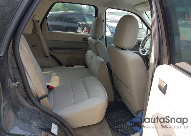 1FMCU9DG4BKA64865: 42411474