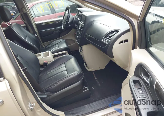 2C4RC1BG6FR602012: 42411791