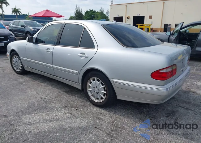 WDBJF65J81B190397: 42411840