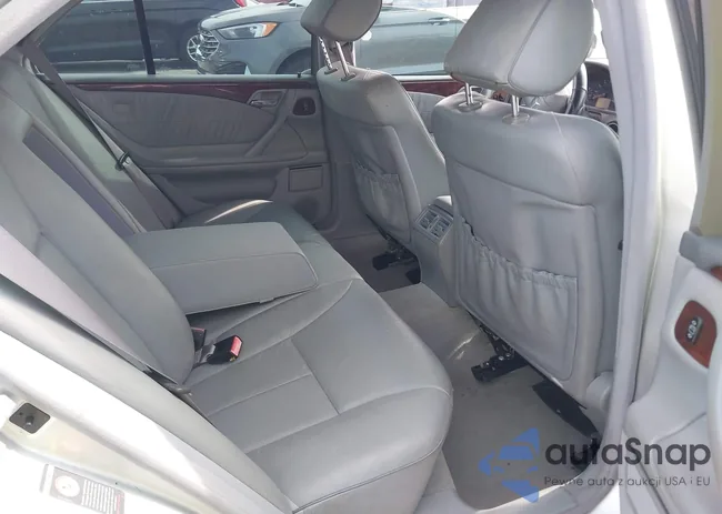 WDBJF65J81B190397: 42411840