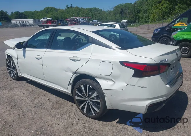 1N4BL4CW6MN338363: 42412890