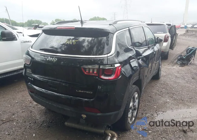 3C4NJDCB0MT549214: 42412925