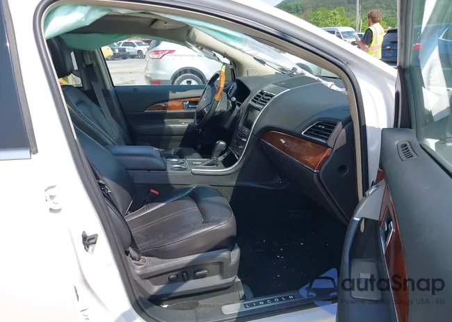 2LMDJ8JK2DBL43300: 42412950