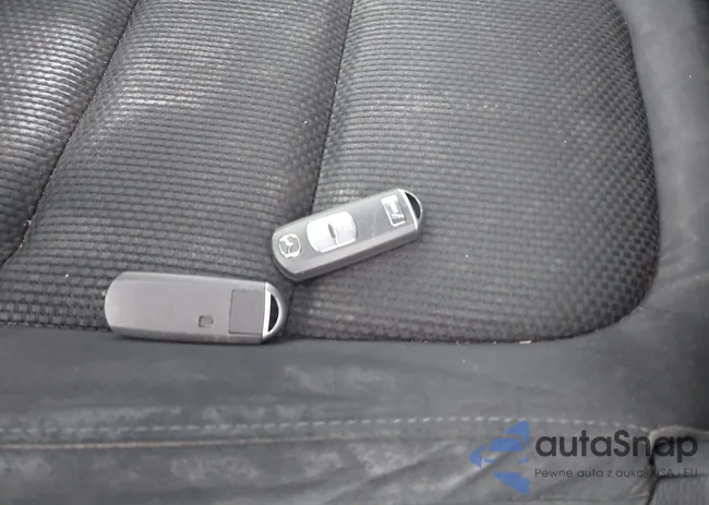 JM3KE2CY3G0860113: 42412977