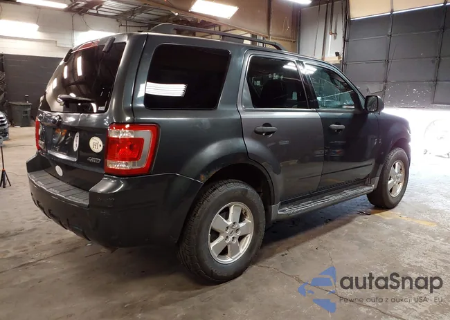 1FMCU93G49KD04816: 42413032