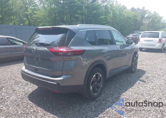 JN8BT3BB9RW438000: 42413150