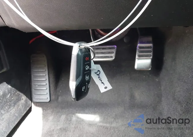 1FATP8UH3F5343720: 42413198