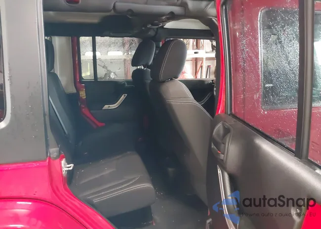 1C4BJWEG2EL130561: 42413197