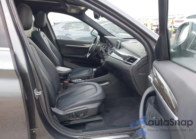 WBXHT3C37GP882354: 42413230