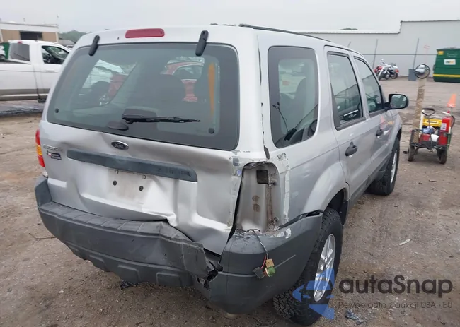 1FMYU02Z15KB85699: 42413250