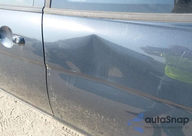 KMHCM3AC9AU152747: 42413342