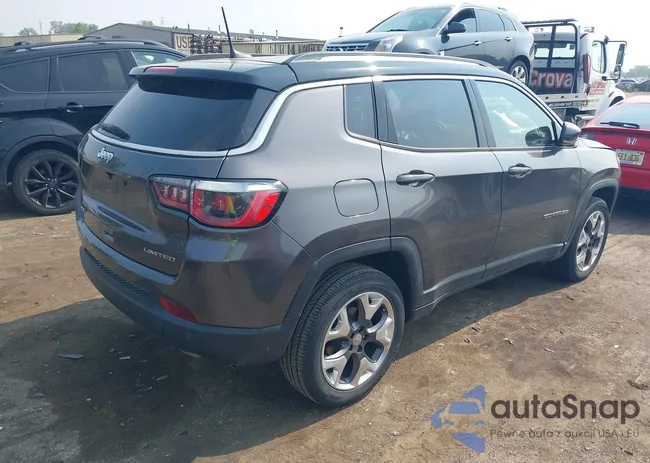 3C4NJDCB0KT817868: 42412551