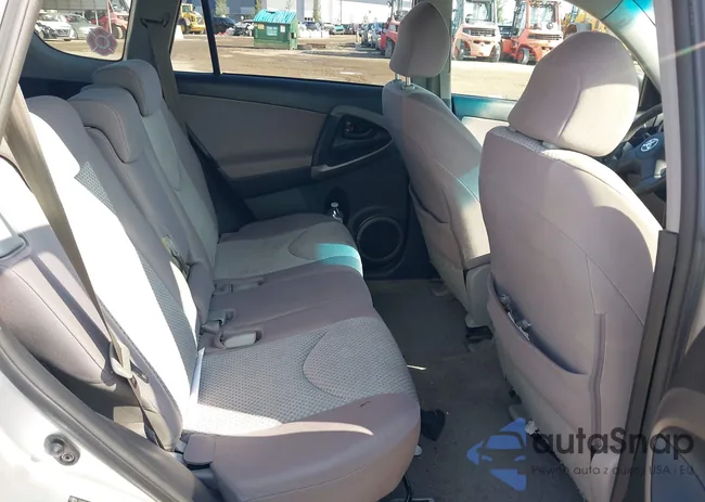 JTMBD33V065018239: 42412580