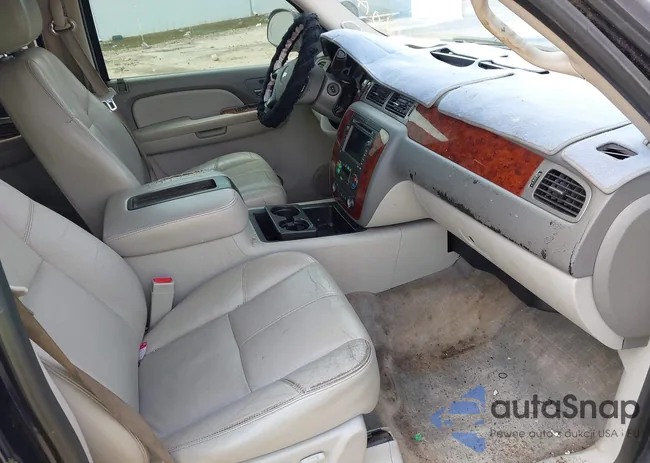 1GNFC260X9R257882: 42412614