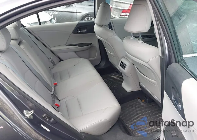 1HGCR2F88EA221019: 42412679