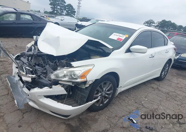 1N4AL3AP9FN905041: 42414042