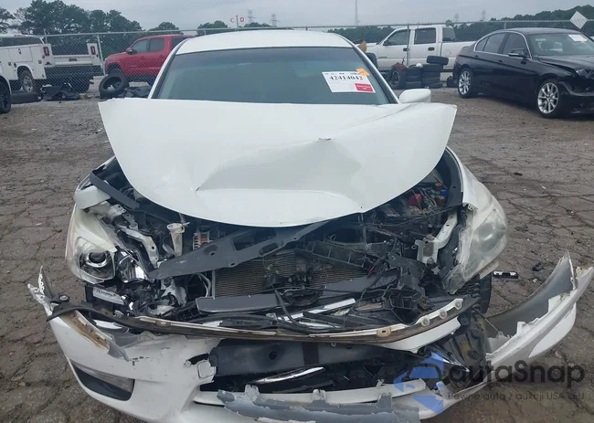 1N4AL3AP9FN905041: 42414042