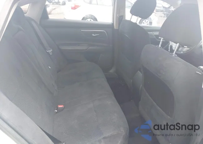 1N4AL3AP9FN905041: 42414042