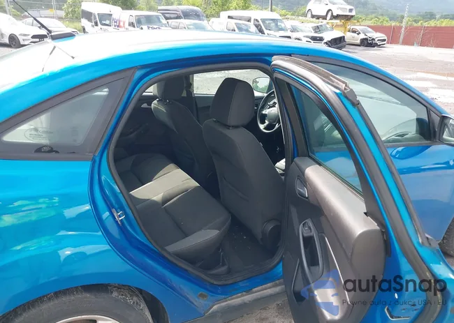 1FADP3F20EL404824: 42414074