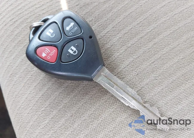 2T1BU4EE4DC928172: 42414090