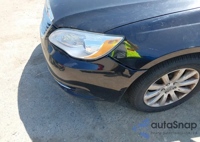 1C3BC2EG0BN620472: 42414227