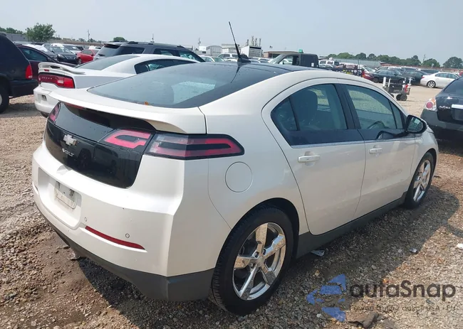 1G1RD6E49CU104633: 42414248