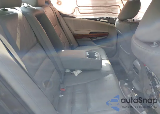 1HGCP2F86BA047579: 42413809