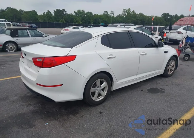 KNAGM4A77F5648515: 42413810