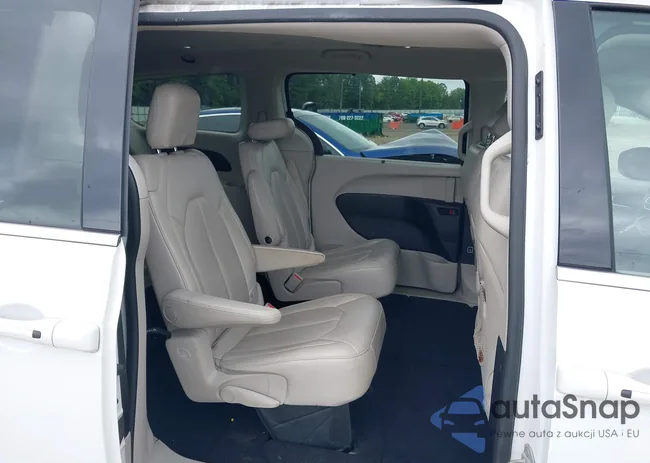 2C4RC1DG1MR508629: 42414868