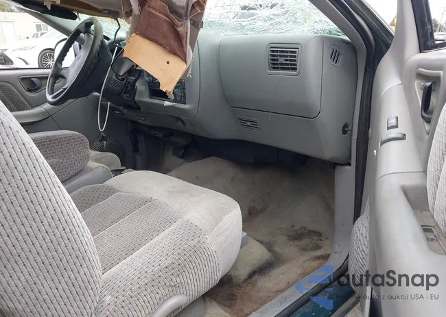 1GTCS19X8T8519512: 42415002