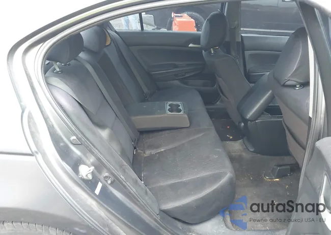 1HGCP2F30CA223600: 42415107