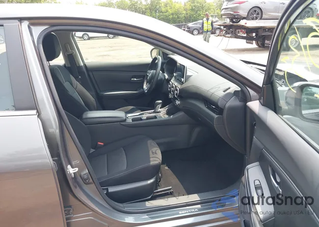 3N1AB8CV8MY286098: 42415135