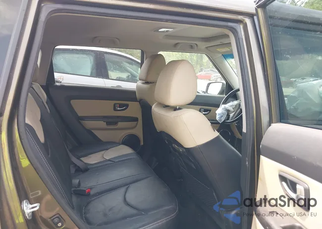 KNDJT2A66D7546924: 42415178