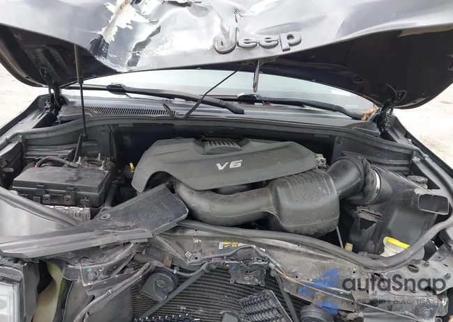 1C4RJECG8FC137639: 42415305