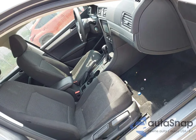 1VWAT7A39HC05289: 42415313