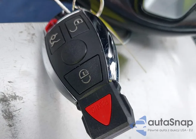 WDDSJ4EB9EN064724: 42415348