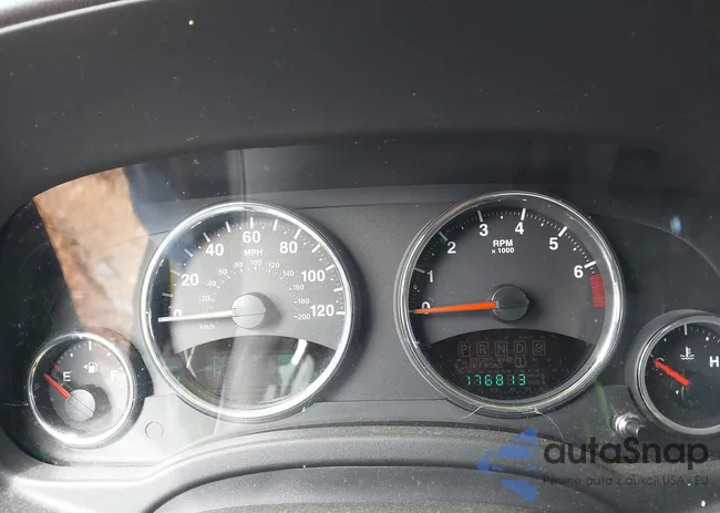 1J4NT4GB3BD175635: 42414728