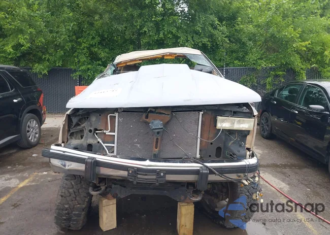 2GCEK19K3N1109316: 42414747