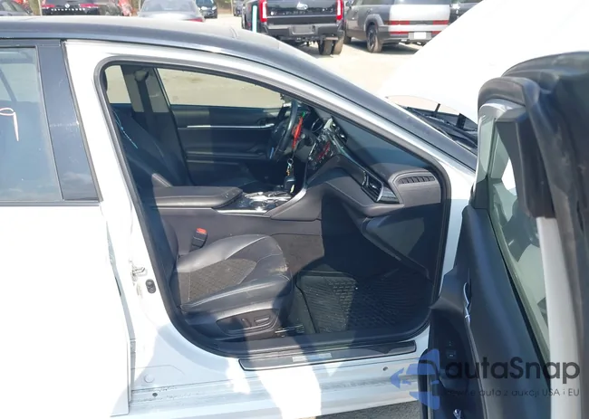 4T1B61HK2KU236885: 42414809